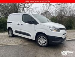 White Used 2022 Toyota Proace Van | £10,750 (Fair price)