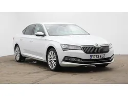 Moon white metallic Used 2023 Skoda Superb SE L Hatchback | £23,378 (Fair price)