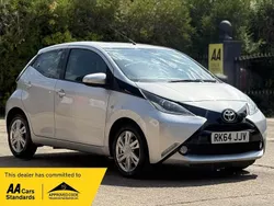 Silver Used 2014 Toyota Aygo x-press Hatchback | £4,290 (Fair price)