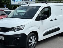 White Used 2019 Peugeot Partner MPV | £8,634 (Fair price)