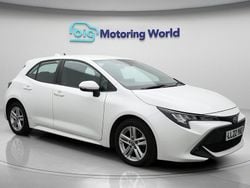 White Used 2022 Toyota Corolla Hatchback | £15,953 (Good price)