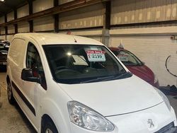 White Used 2015 Peugeot Partner S Van | £1,999 (Super price)