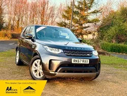 Grey Used 2017 Land Rover Discovery 5 SE SUV | £17,995 (Expensive)