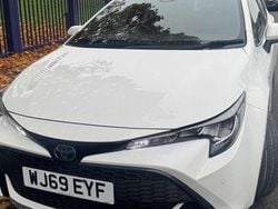 White Used 2019 Toyota Corolla Hatchback | £14,995 (Good price)