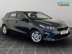 Grey Used 2019 Kia Ceed Hatchback | £7,995 (Good price)