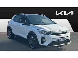 White Used 2017 Kia Stonic First Edition SUV | £10,478 (Fair price)