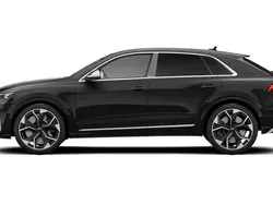 New 2025 Audi SQ8 SUV | £106,070 (Good price)