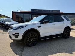 White Used 2018 Land Rover Discovery Sport HSE SUV | £15,995 (Fair price)