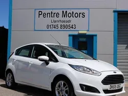 White Used 2015 Ford Fiesta Zetec Hatchback | £9,295 (Fair price)