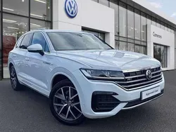 White Used 2019 VW Touareg R-line SUV | £22,999 (Fair price)