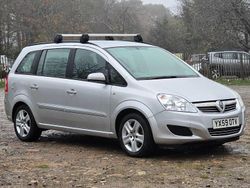Silver Used 2010 Vauxhall Zafira MPV | £1,999 (Good price)