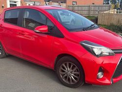 Red Used 2016 Toyota Yaris Hatchback | £10,999 (Fair price)