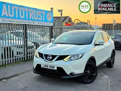 White Used 2016 Nissan Qashqai Tekna SUV | £9,495 (Fair price)