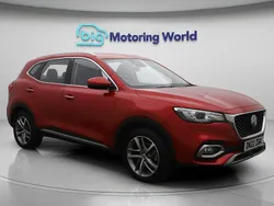 Red Used 2022 MG HS Excite SUV | £14,500 (Fair price)