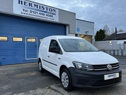 White Used 2018 VW Caddy Startline MPV | £10,495 (Fair price)