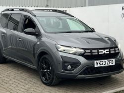 Grey Used 2023 Dacia Jogger Extreme MPV | £18,708 (Fair price)