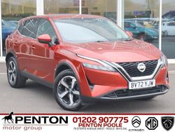 Red Used 2022 Nissan Qashqai N-Connecta SUV | £16,490 (Fair price)