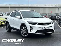 White Used 2025 Kia Stonic 3 SUV | £20,388 (Fair price)
