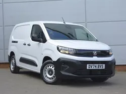 White New 2024 Vauxhall Combo S MPV | £16,995 (A bit pricey)