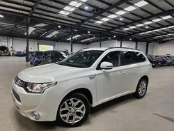 White Used 2015 Mitsubishi Outlander P-HEV Estate | £9,740 (Good price)