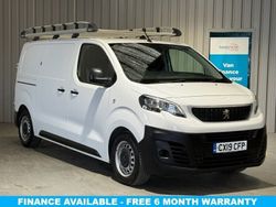 White Used 2019 Peugeot Expert S Van | £11,485 (Fair price)