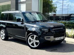 Black Used 2025 Land Rover Defender HSE Dynamic SUV | £80,490 (Expensive)
