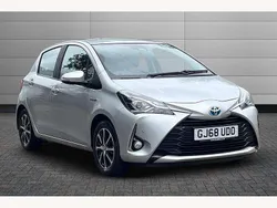 Silver Used 2018 Toyota Yaris Hybrid Hatchback | £14,095 (Fair price)
