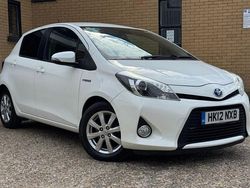 White Used 2012 Toyota Yaris Hybrid T4 Hatchback | £8,499 (Fair price)