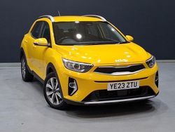Yellow Used 2023 Kia Stonic 2 SUV | £14,998 (Fair price)