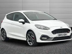 Frozen white Used 2019 Ford Fiesta ST Hatchback | £12,236 (Fair price)