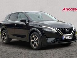 Black Used 2022 Nissan Qashqai N-Connecta SUV | £17,975 (Fair price)