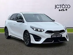White Used 2025 Kia Ceed GT-Line Hatchback | £22,021 (Fair price)