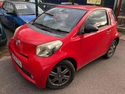 Red Used 2010 Toyota iQ Hatchback | £1,500 (Super price)
