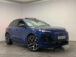 Blue Used 2025 Audi Q6 e-tron Advanced SUV | £57,900 (Super price)
