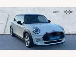 White Used 2018 Mini Cooper Hatch Hatchback | £9,995 (Fair price)
