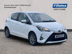 White Used 2018 Toyota Yaris Hatchback | £9,500 (Fair price)