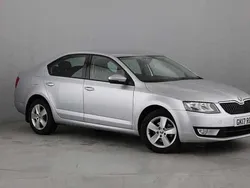 Brilliant silver metallic Used 2017 Skoda Octavia SE Hatchback | £11,400 (Good price)