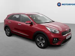 Red Used 2022 Kia Niro 3 SUV | £20,099 (Fair price)