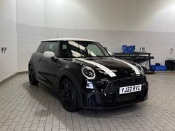 Black Used 2022 Mini Cooper Hatch Hatchback | £18,525 (Fair price)