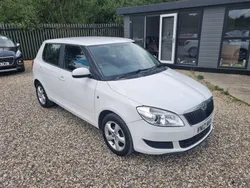 White Used 2012 Skoda Fabia SE Hatchback | £2,625 (Fair price)