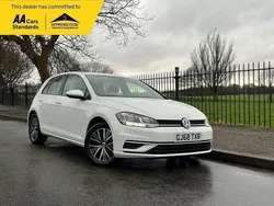 White Used 2018 VW Golf VII SE Hatchback | £9,995 (Fair price)