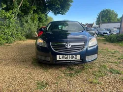 Blue Used 2011 Vauxhall Insignia Hatchback | £2,500 (Fair price)