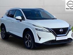 White Used 2022 Nissan Qashqai N-Connecta SUV | £18,740 (Fair price)