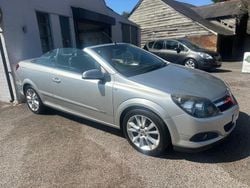 Silver Used 2007 Vauxhall Astra Cabriolet Design Edition Cabriolet | £1,995