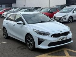White Used 2021 Kia Ceed 3 Hatchback | £10,995 (Good price)
