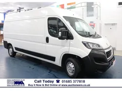 White Used 2018 Peugeot Boxer Van | £8,840 (Fair price)