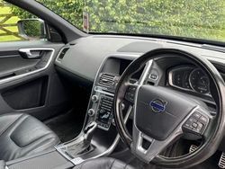 Black Used 2016 Volvo XC60 R-Design SUV | £9,674 (Fair price)