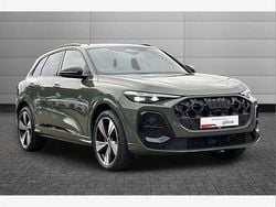 Green New 2025 Audi Q5 Advanced SUV | £54,895 (Expensive)