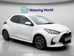 White Used 2022 Toyota Yaris Hybrid Hatchback | £17,100 (Fair price)