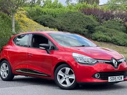 Red Used 2015 Renault Clio IV Dynamique Hatchback | £5,495 (Good price)